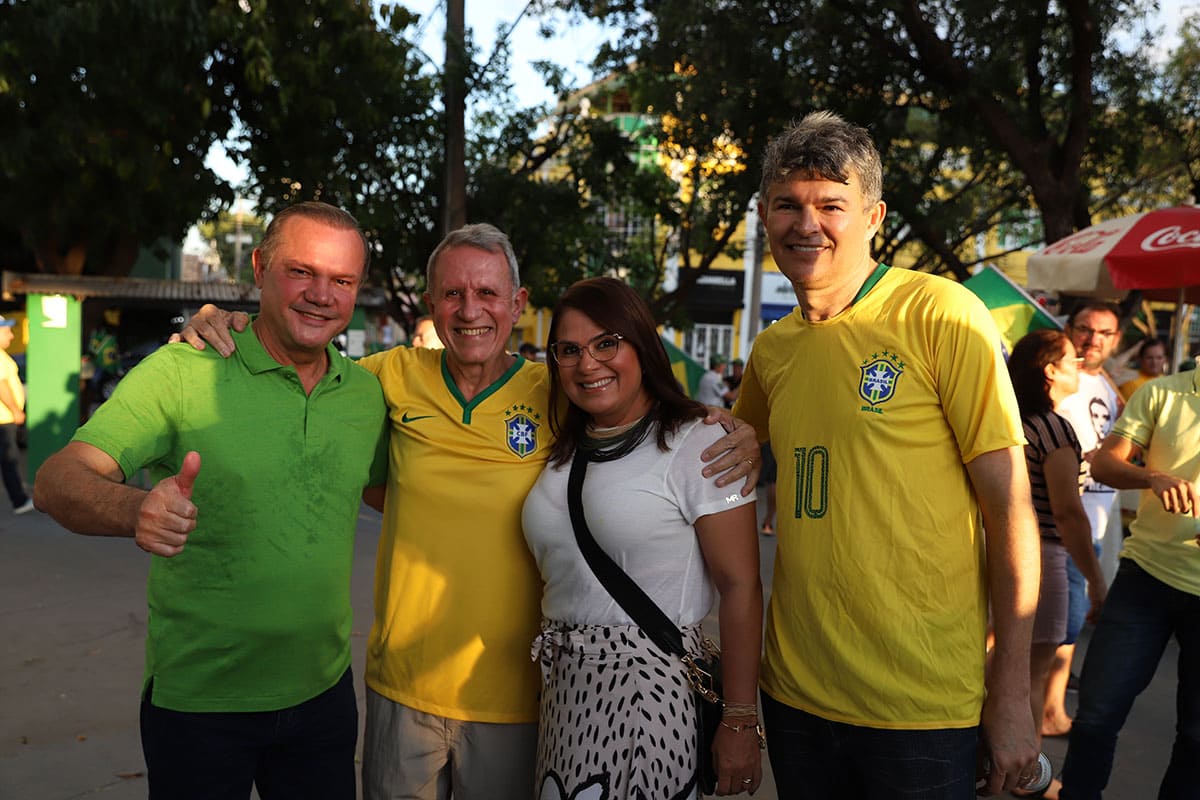 Ato pro bolsonaro praça 8 de abril